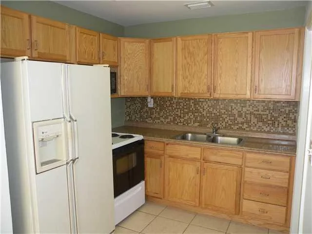 Photo of 804 SE Dolphin Drive
