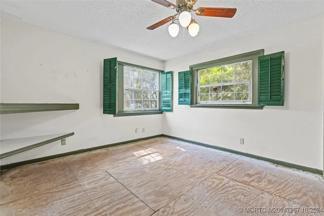 Photo of 3463 SE Narragansett Terrace