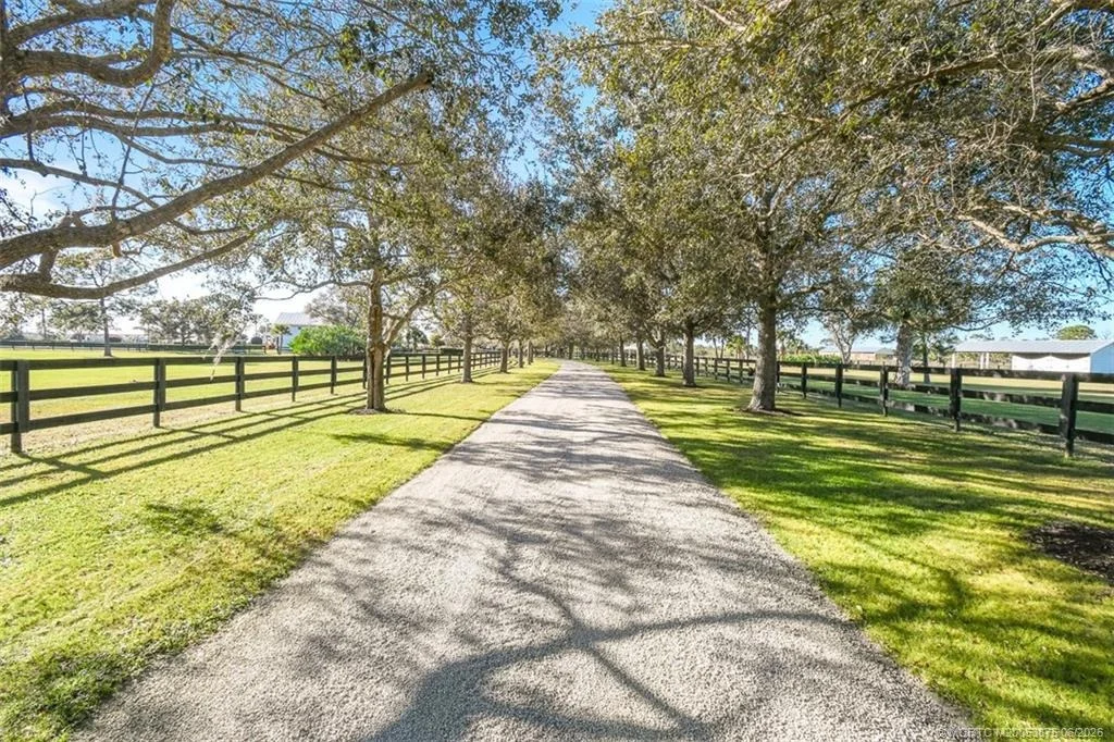 Photo of 2541 SW Trailside Path
