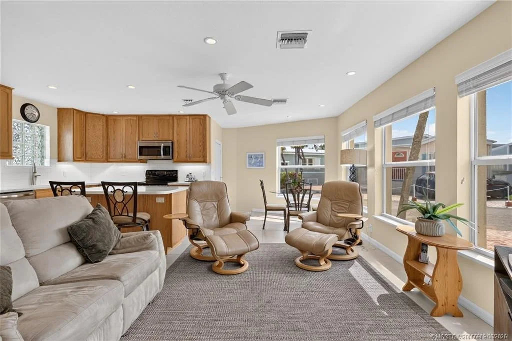 Photo of 184 Nettles Boulevard