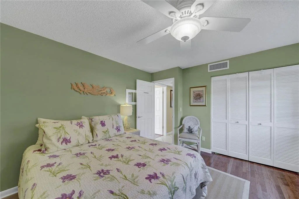 Photo of 333 NE Golfview Circle