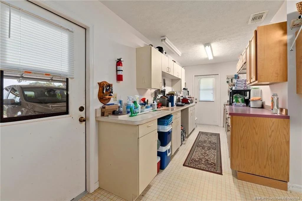 Photo of 919 NE Juniper Place