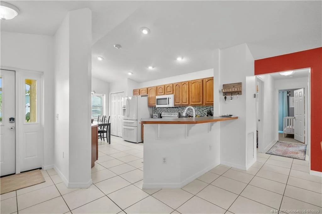 Photo of 664 SE 25th Street