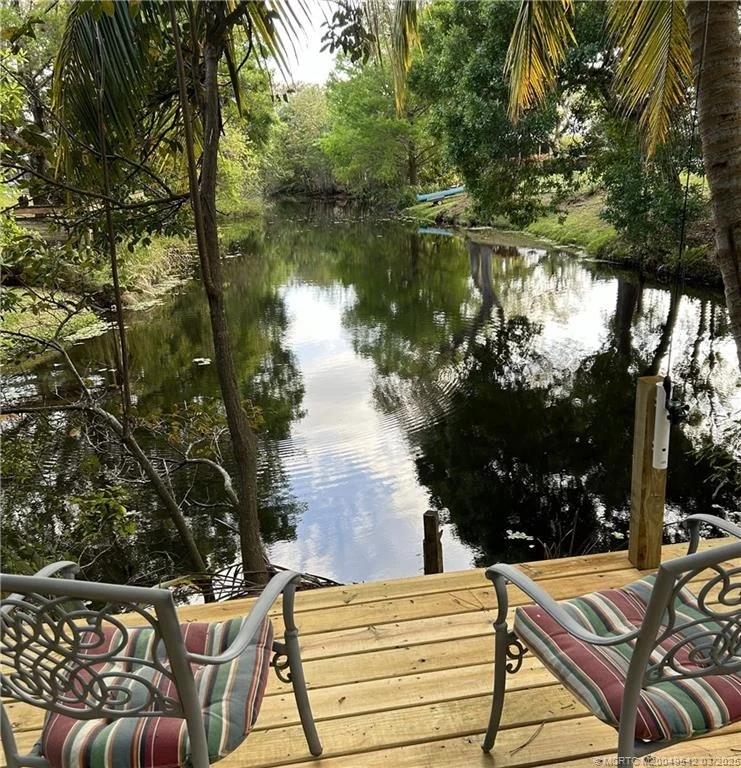 Photo of 8010 SE River Lane