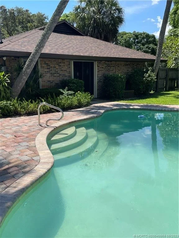 Photo of 1449 SE Mango Place