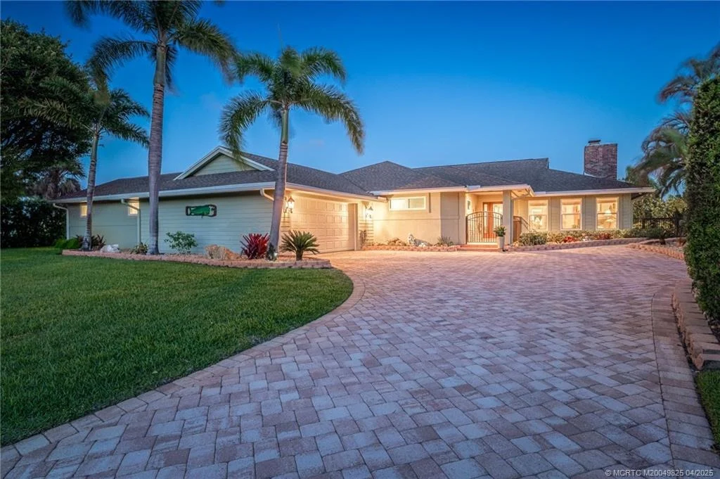Photo of 4020 SE Whiticar Way