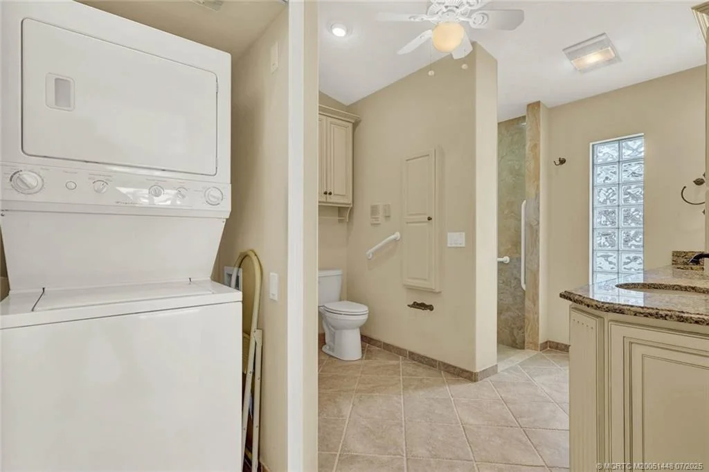 Photo of 1109 Nettles Boulevard