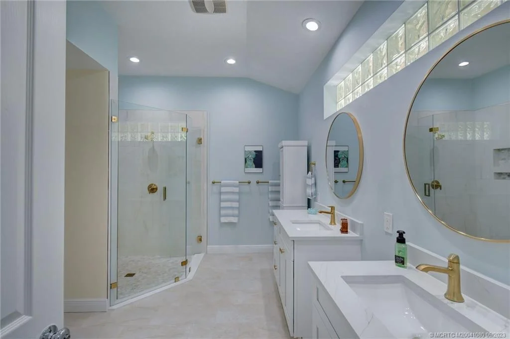 Photo of 3531 SE Cambridge Drive