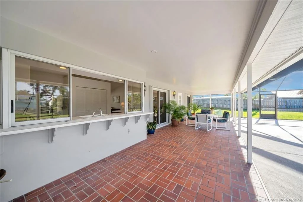Photo of 1220 SE Ocean Boulevard