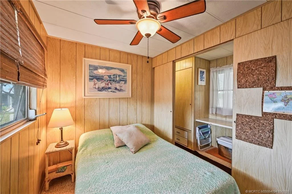 Photo of 608 Garden View Way NE