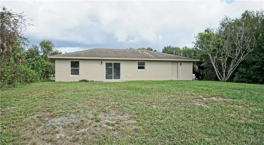 Photo of 3245 NW 34th Avenue