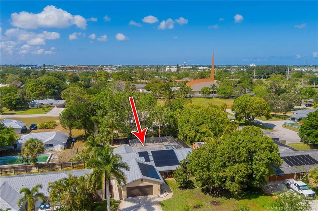 Photo of 308 SW Dyer Drive