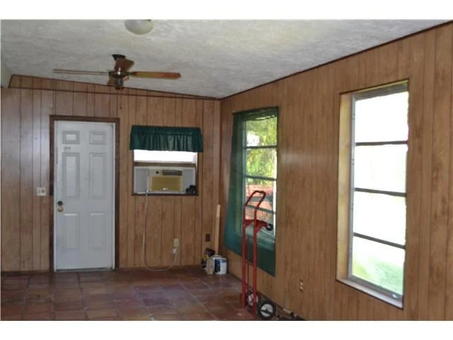 Photo of 1241 SE Seashell Lane