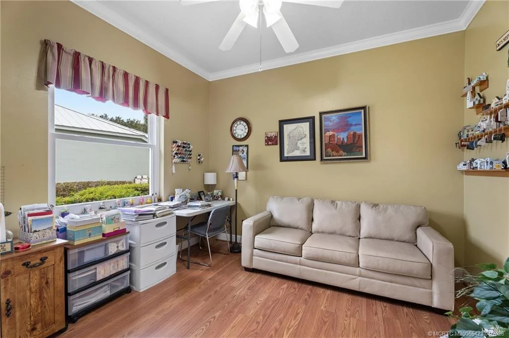 Photo of 917 SW Blue Stem Way