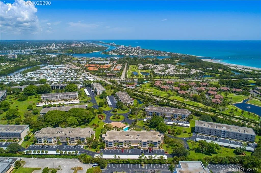 Photo of Unit 203E at 300 N Highway A1A