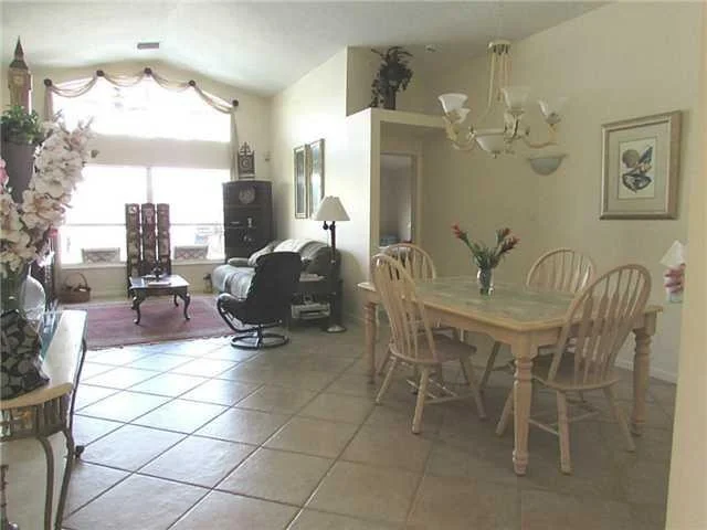 Photo of 3001 SE Kingsmill Place