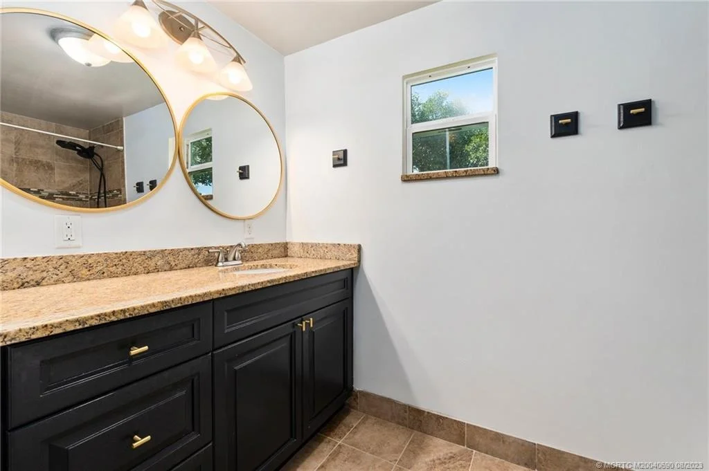 Photo of 240 SE Tressler Drive