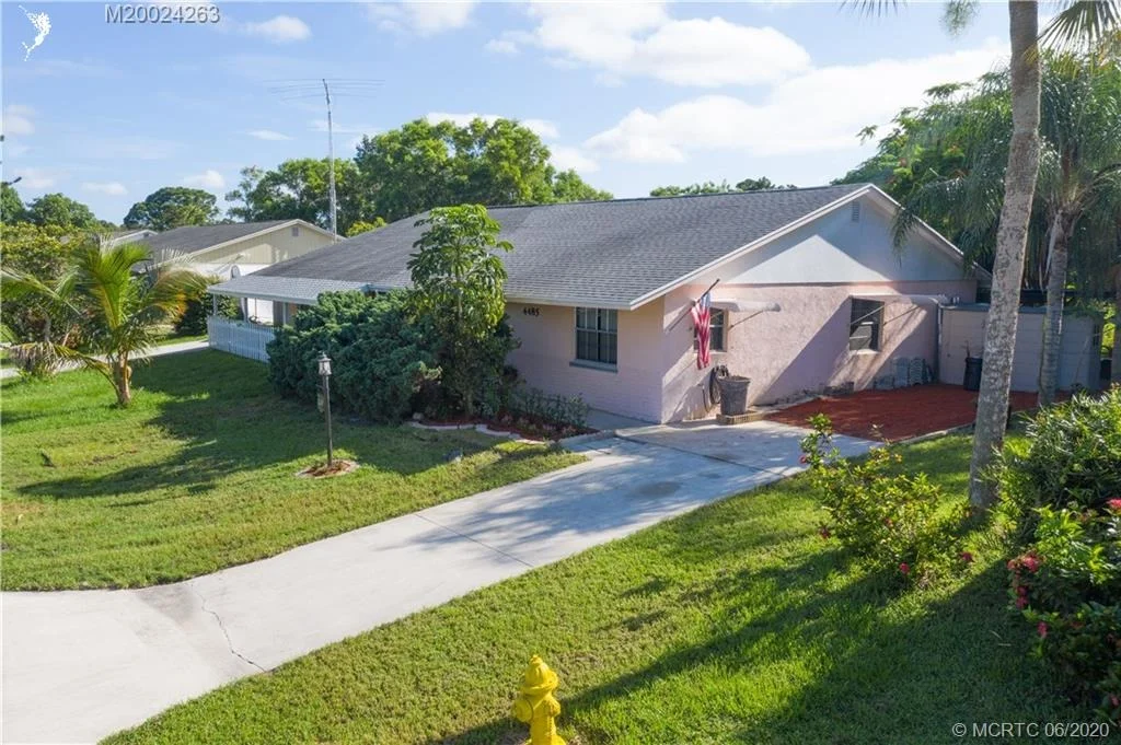 Photo of 4485 SE Beaver Lane