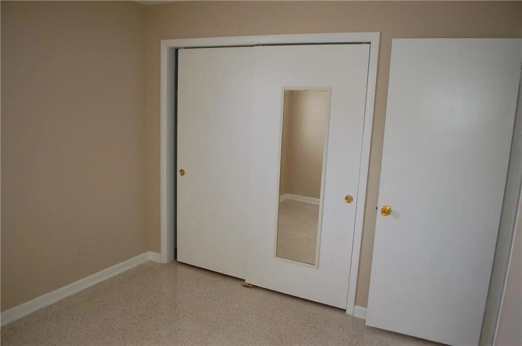 Photo of 439 SE Parkway Drive