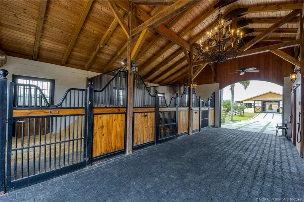 Photo of 7625 Polo Square Square