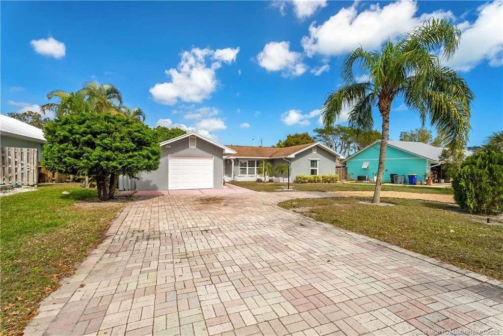 Photo of 4805 SE Manatee Terrace