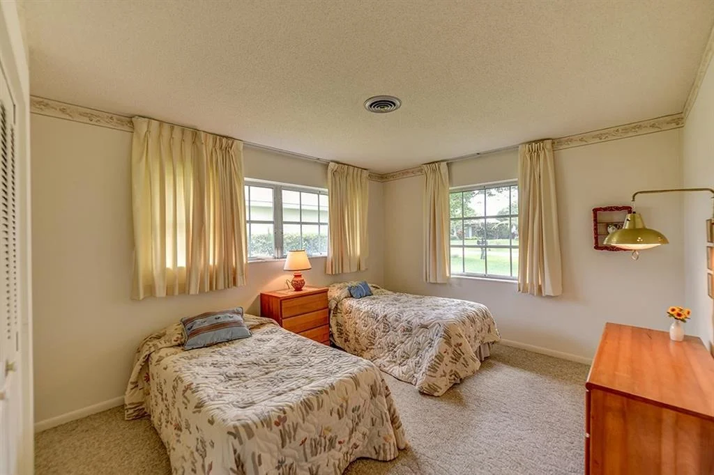 Photo of 3943 SE Fairway E