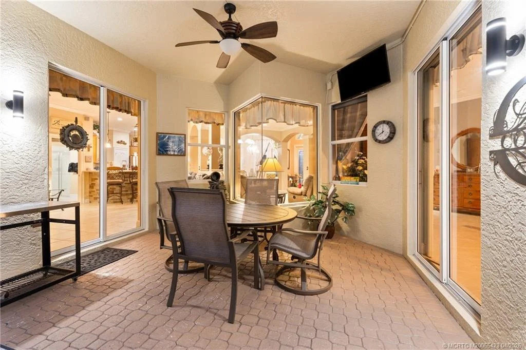 Photo of 917 SW Blue Stem Way