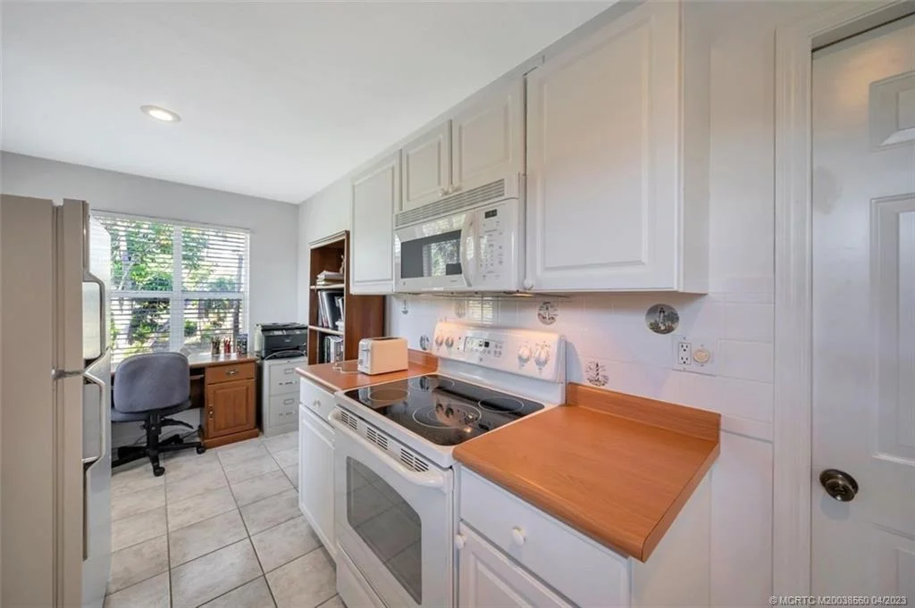 Photo of 1220 SE Ocean Boulevard