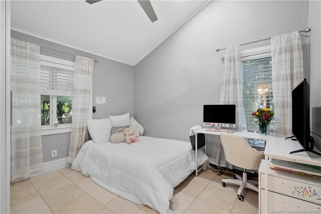 Photo of 1850 SW Hackman Terrace