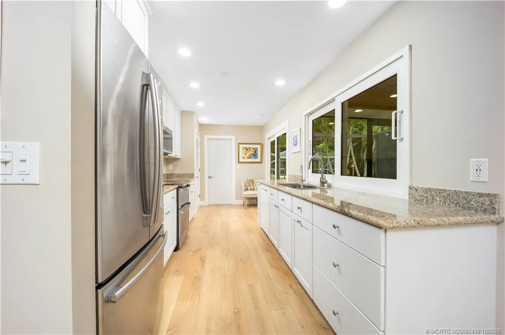 Photo of 7960 SE River Lane