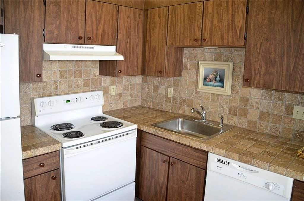 Photo of Unit 210 at 800 NW Fork Road