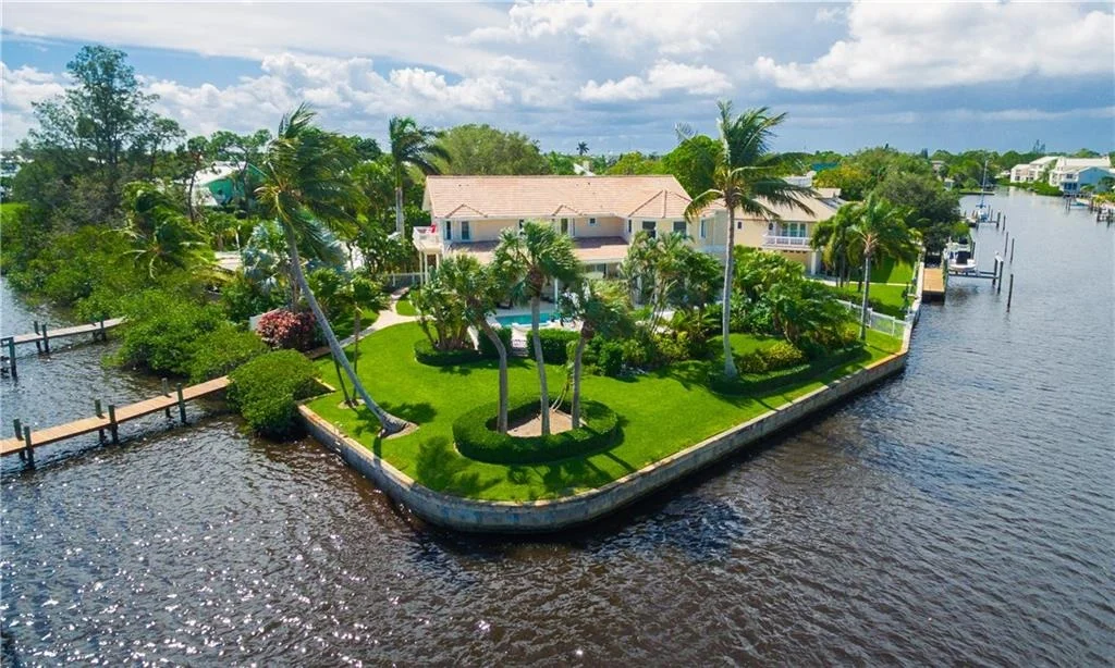 Photo of 3933 SE Topsail Court