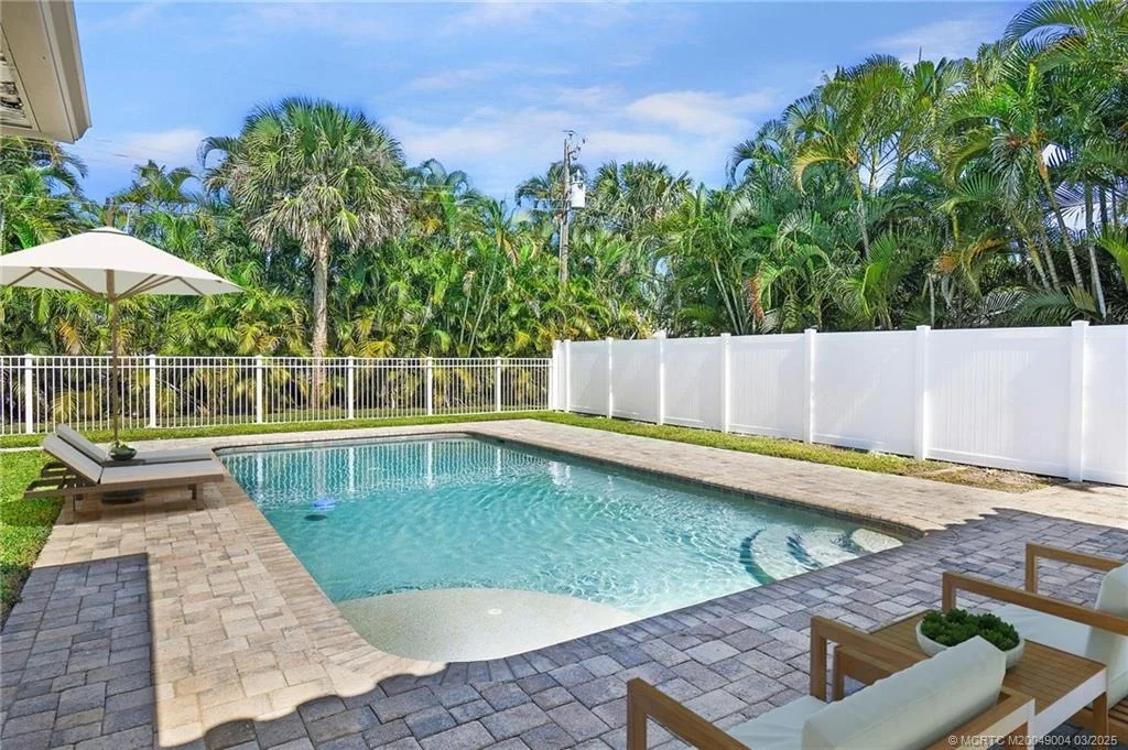 Photo of 2457 NW Everglades Boulevard