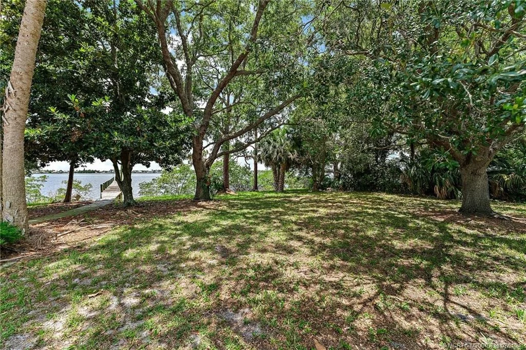 Photo of 1570 NW Fork Road