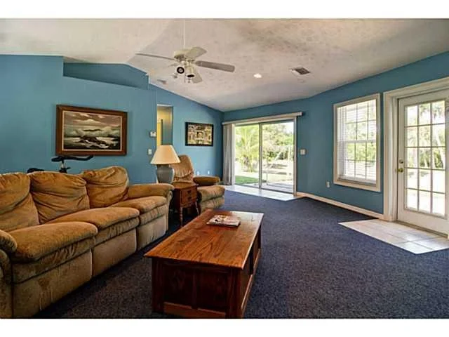 Photo of 4228 SE Rainbows End