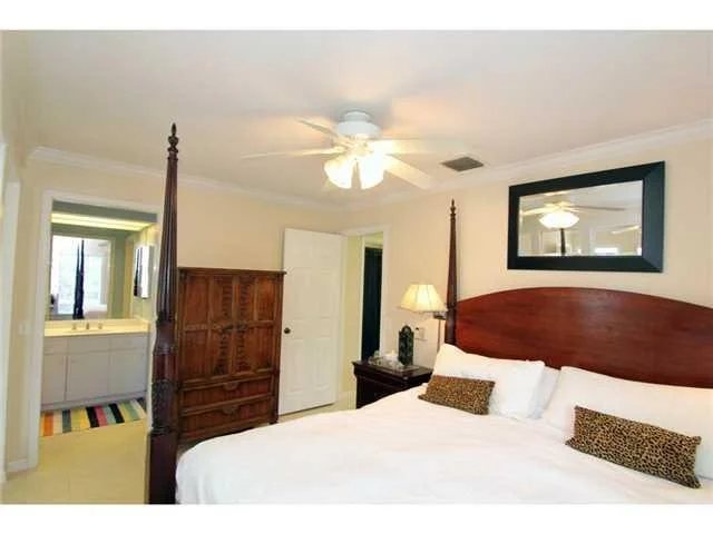 Photo of 3842 SE Fairway West