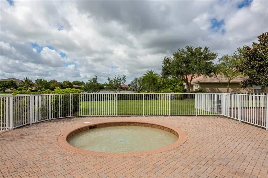 Photo of 1498 SE Legacy Cove Circle
