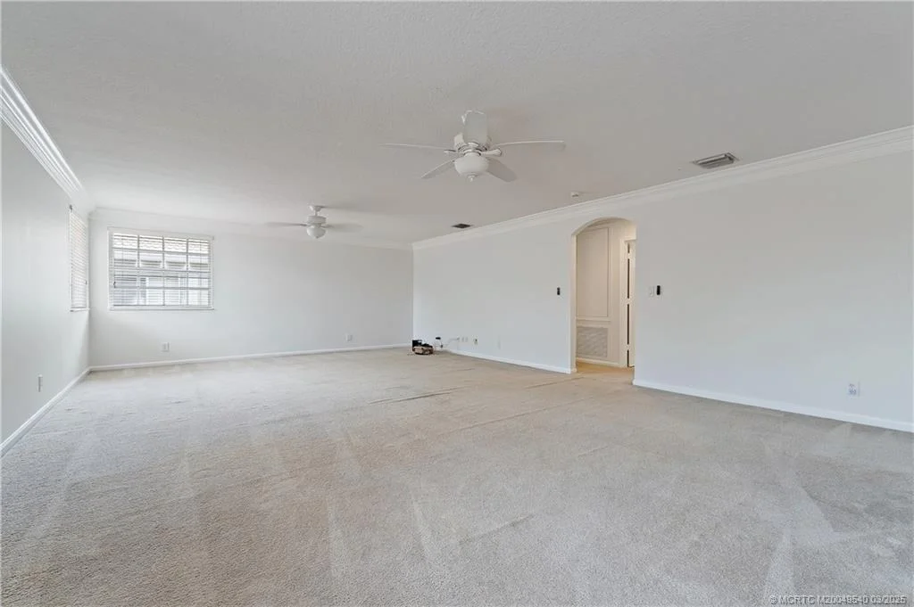 Photo of 1100 Lakeshore Drive