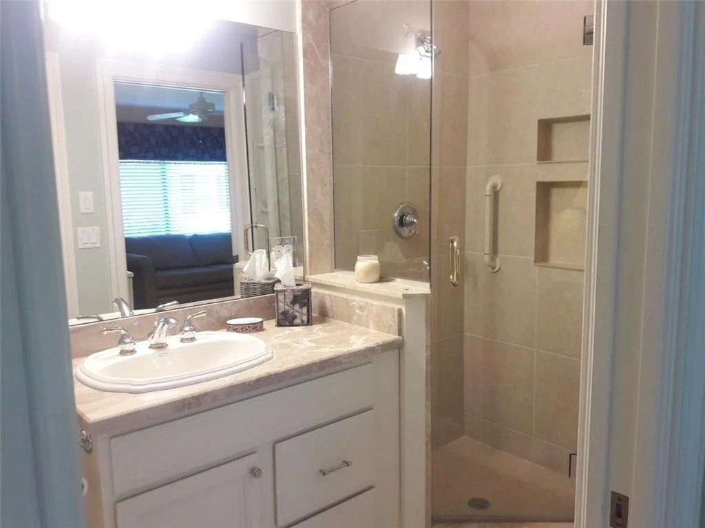 Photo of 3422 SE Fairway W