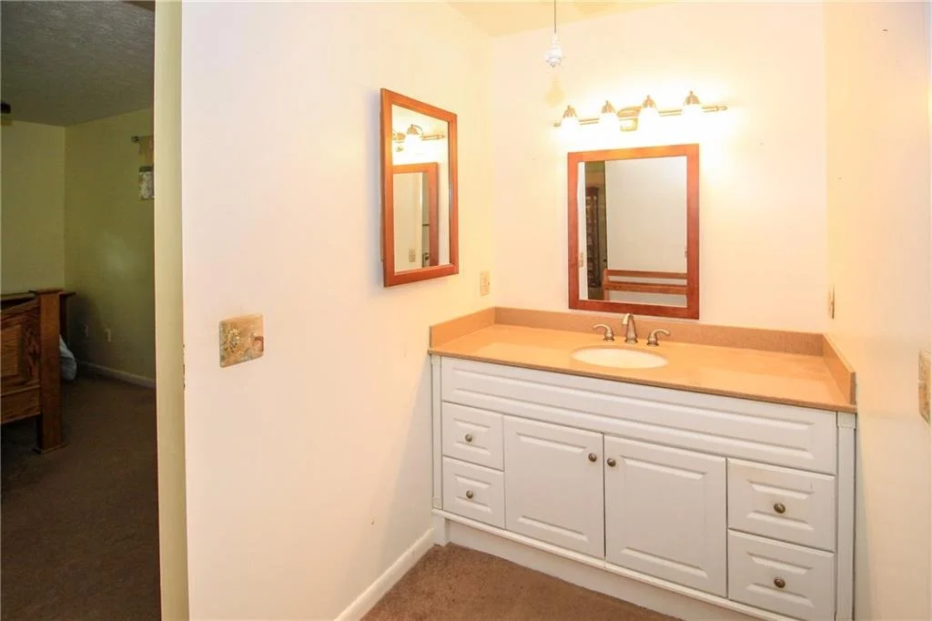 Photo of 5500 SE Paramount Drive