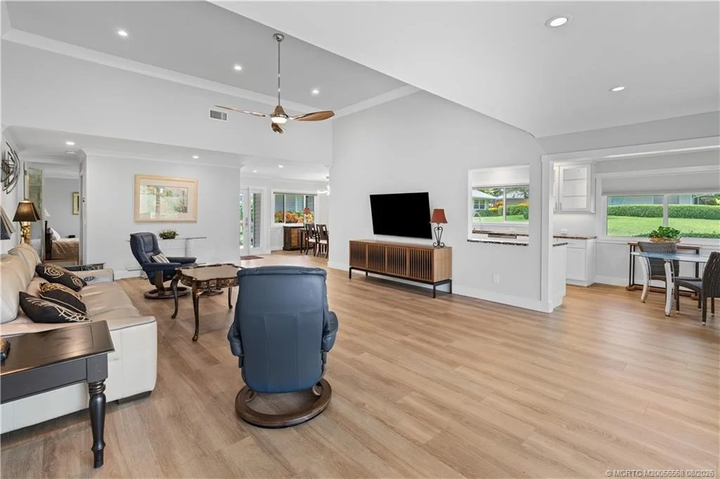 Photo of 5203 SE CLUB Way