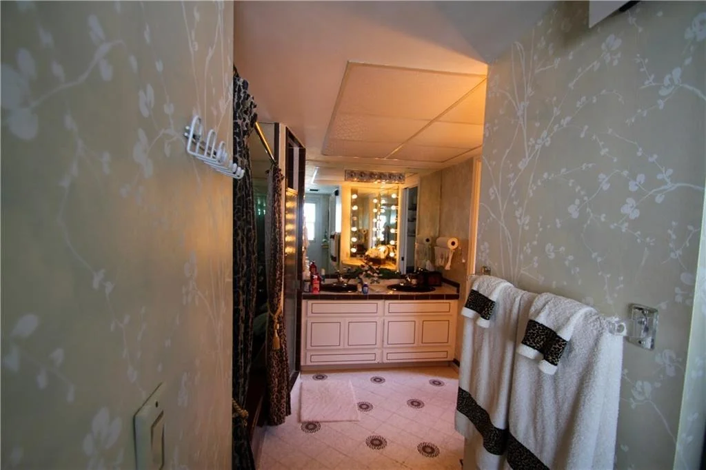 Photo of 1376 NW Pine Lake Drive