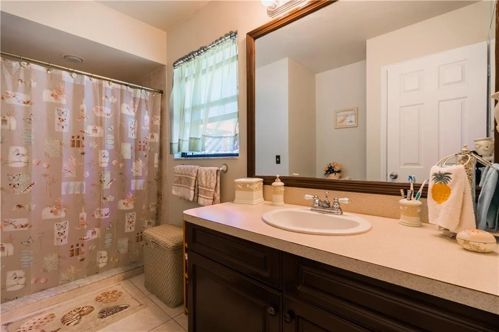 Photo of 704 NW North River Drive