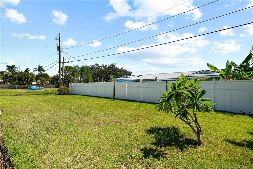 Photo of 1098 NW 13th Street