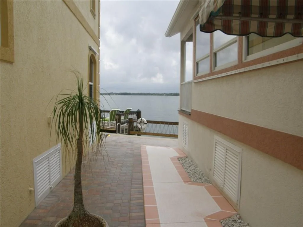 Photo of 51 Nettles Boulevard
