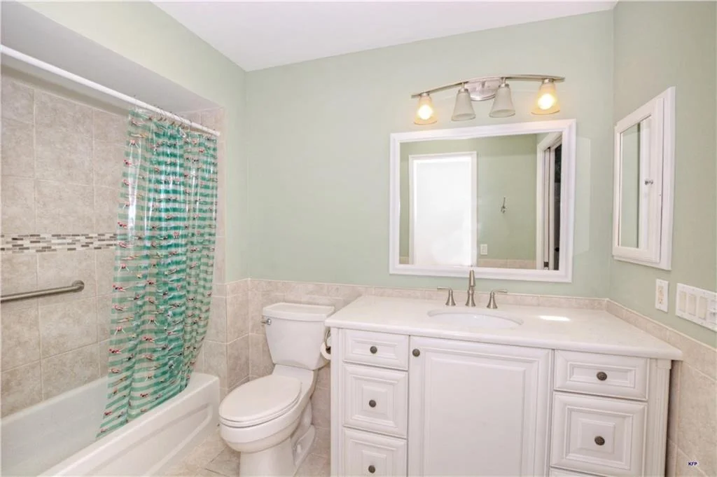 Photo of 6908 SE Pacific Drive