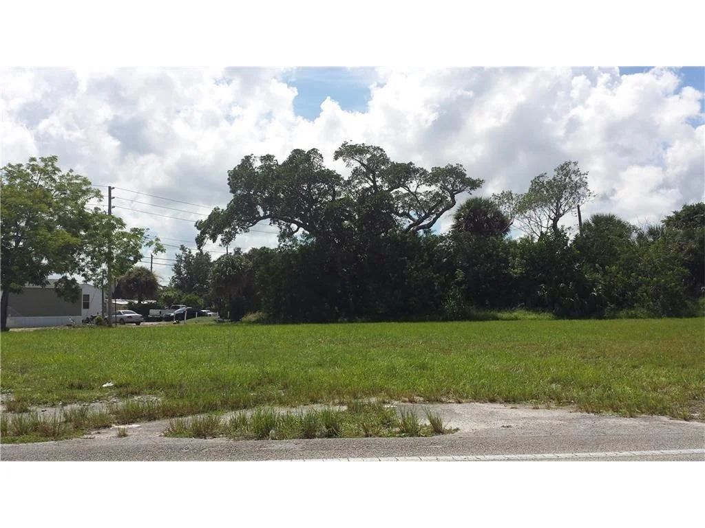 Photo of 920 & 924 SE Dixie Highway