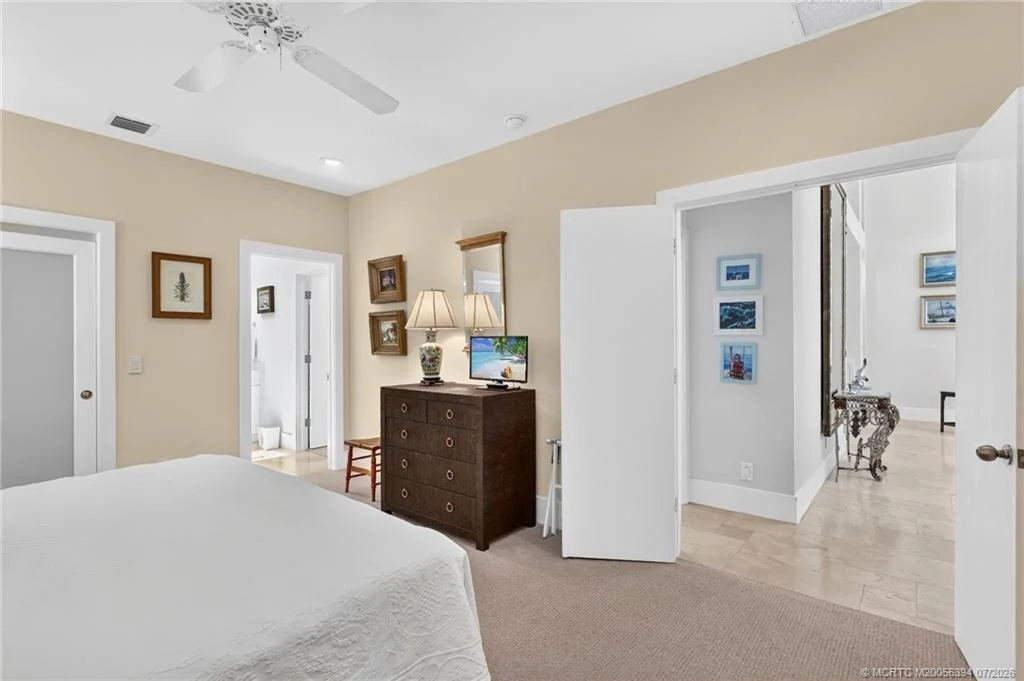 Photo of 6943 SE Harbor Circle