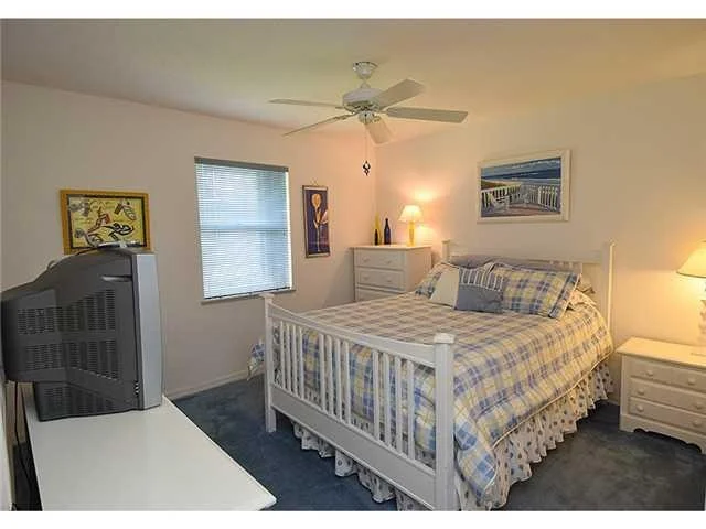 Photo of 1676 NW Pine Lake Drive