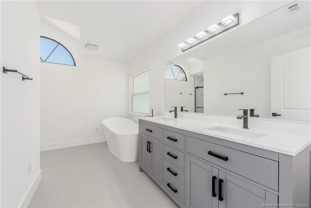 Photo of 5008 SE Major Way